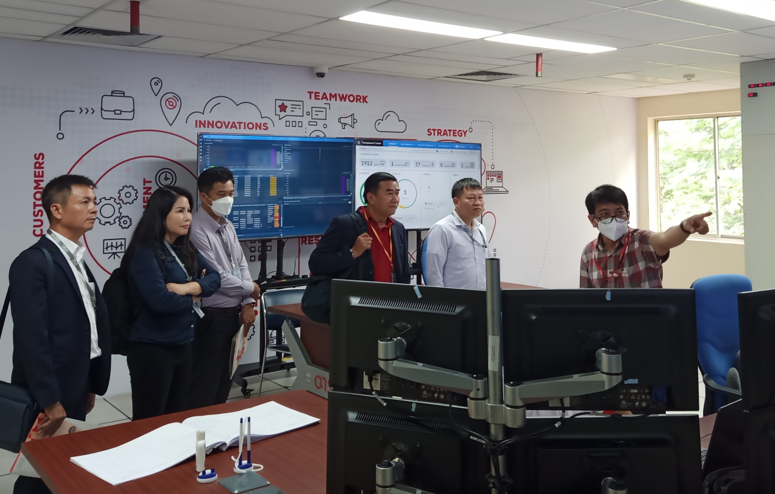 Visiting the data center at QTSC Telecom Center