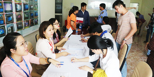 Gần 400 cá nhân tham gia hiến máu nhân đạo tại Công viên phần mềm Quang Trung