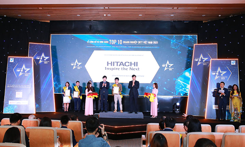 Hitachi Vantara Vietnam - Awarded to the Top 10 Vietnam ICT Companies 2021