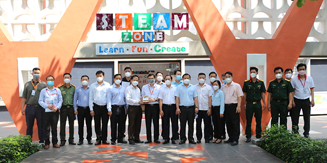 Đoàn lãnh đạo huyện Bình Chánh thăm và làm việc tại Công viên phần mềm Quang Trung