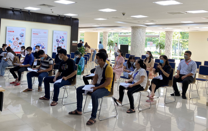 Tiếp tục triển khai tiêm vắc xin Covid-19 mũi 4 cho người lao động tại Công viên phần mềm Quang Trung
