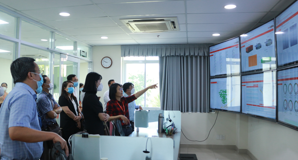 Đoàn lãnh đạo tỉnh Hậu Giang tham quan mô hình hoạt động Công viên phần mềm Quang Trung