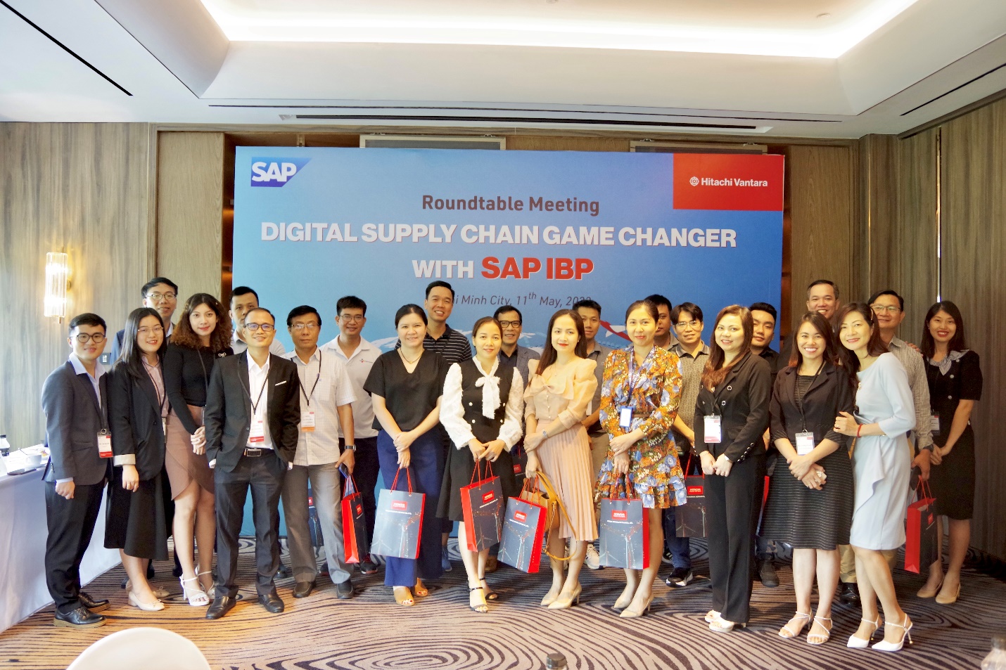 Hitachi Vantara Vietnam co-organized Roundtable Meeting: Digital supply chain game changer with SAP IBP