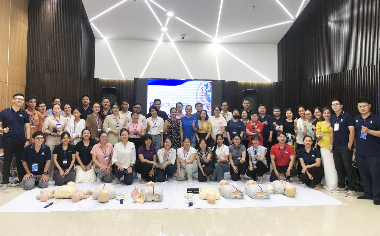 Health Care Center collaborated to organize the program "First Aid Training for Enterprises" at QTSC