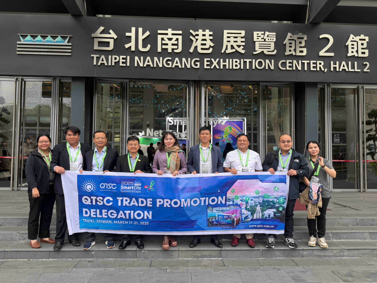 QTSC tham gia Đoàn xúc tiến thương mại tham dự Smart City Summit & Expo 2025