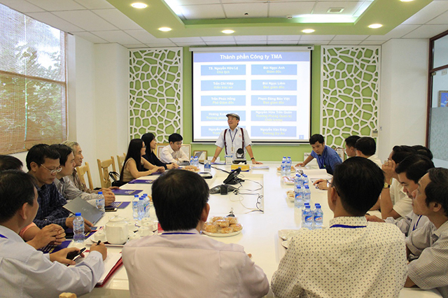 Chairman TMA Nguyen Huu Le talked about the activities QTSC support for TMA and enterprises operating here