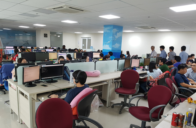 Visiting new workplace of Larion