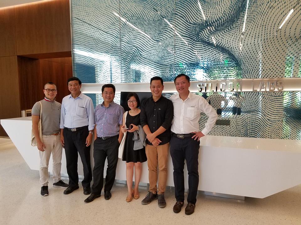 Tham-quan-Silicon-Labs-va-Capital-Factory-01