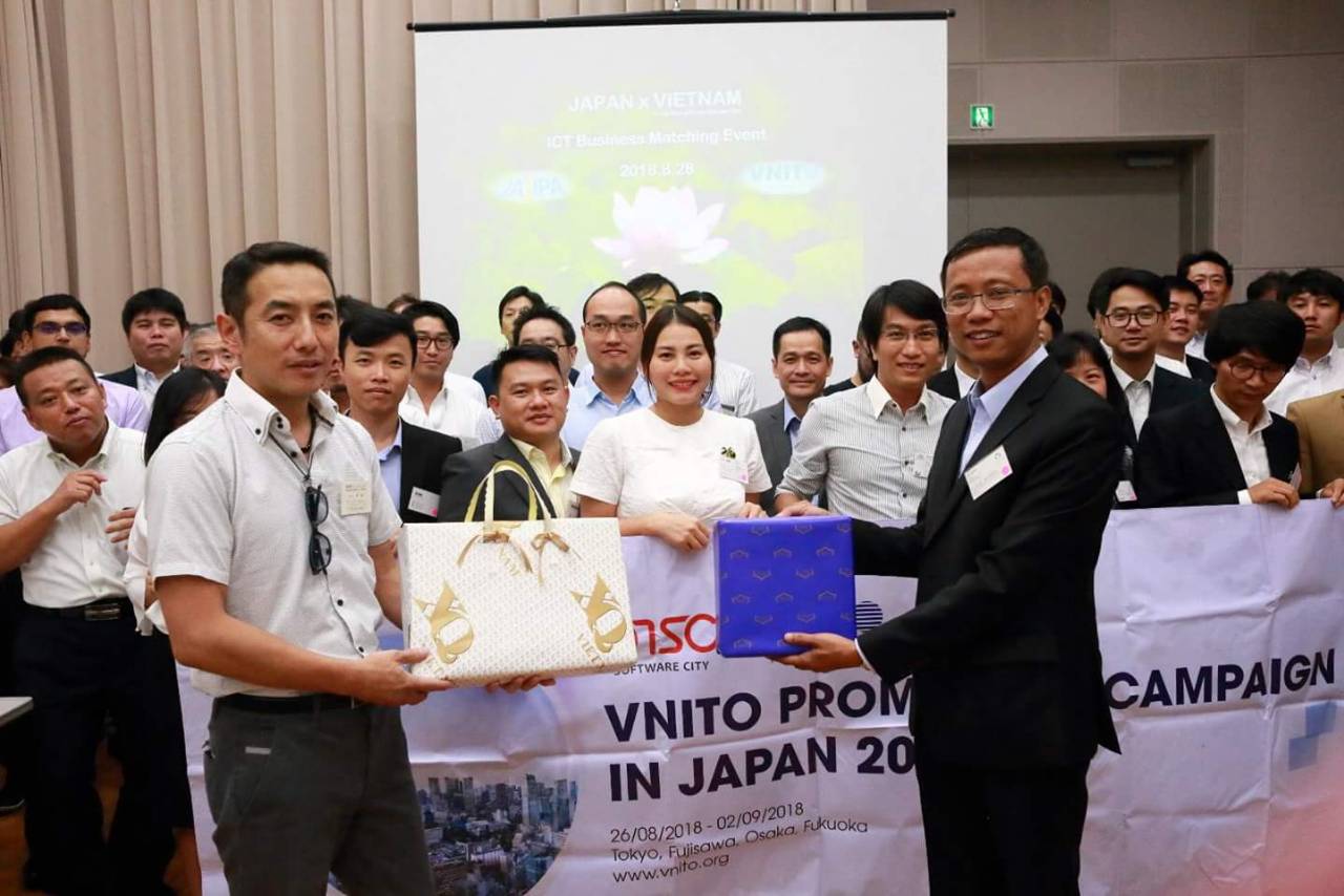 chuong-trinh-xuc-tien-thuong-mai-cua-QTSC-va-VNITO-tai-Tokyo