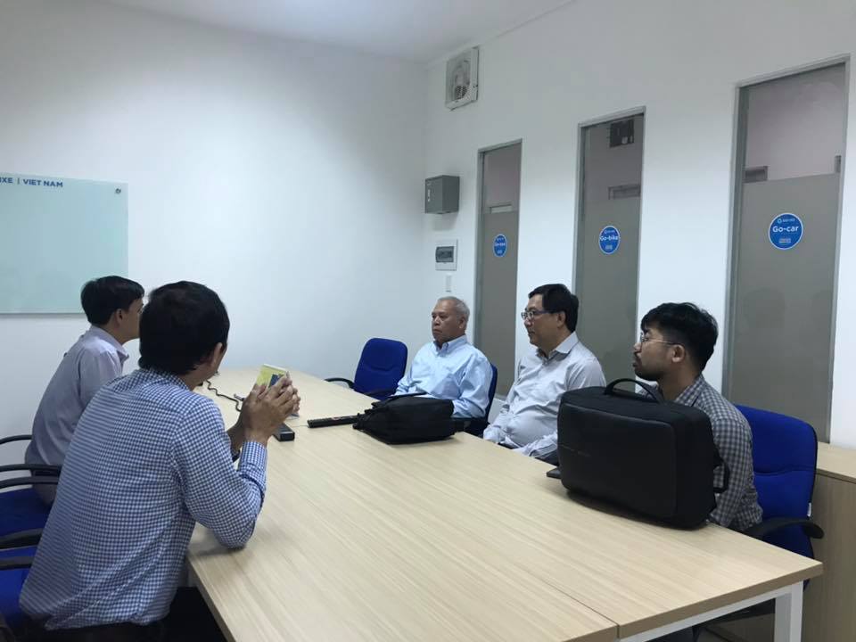 qtsc-incubator-don-tiep-truong-s.-rajaratnam