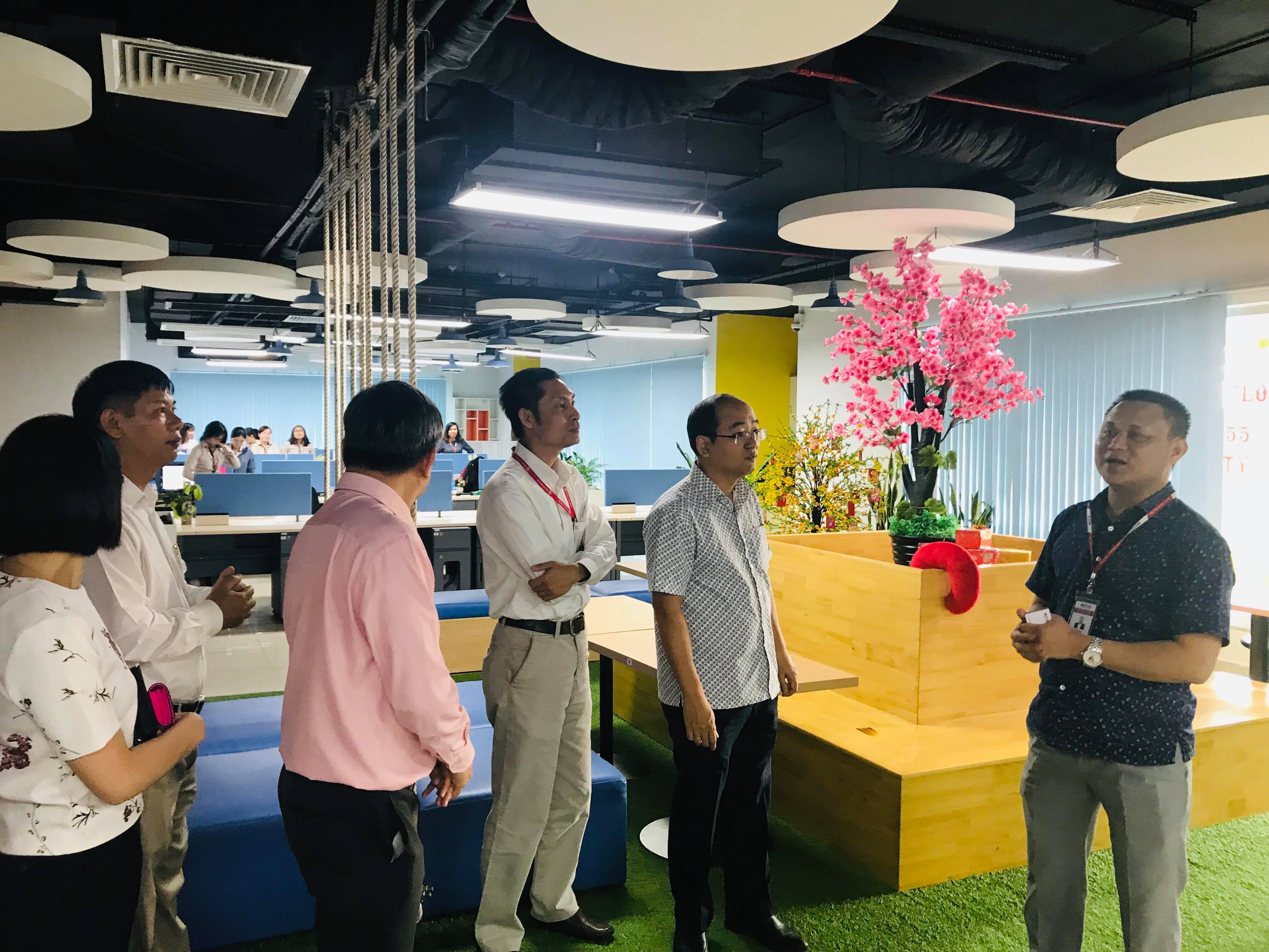 sinh-hoat-clb-ceo-qtsc-thang-10.2018