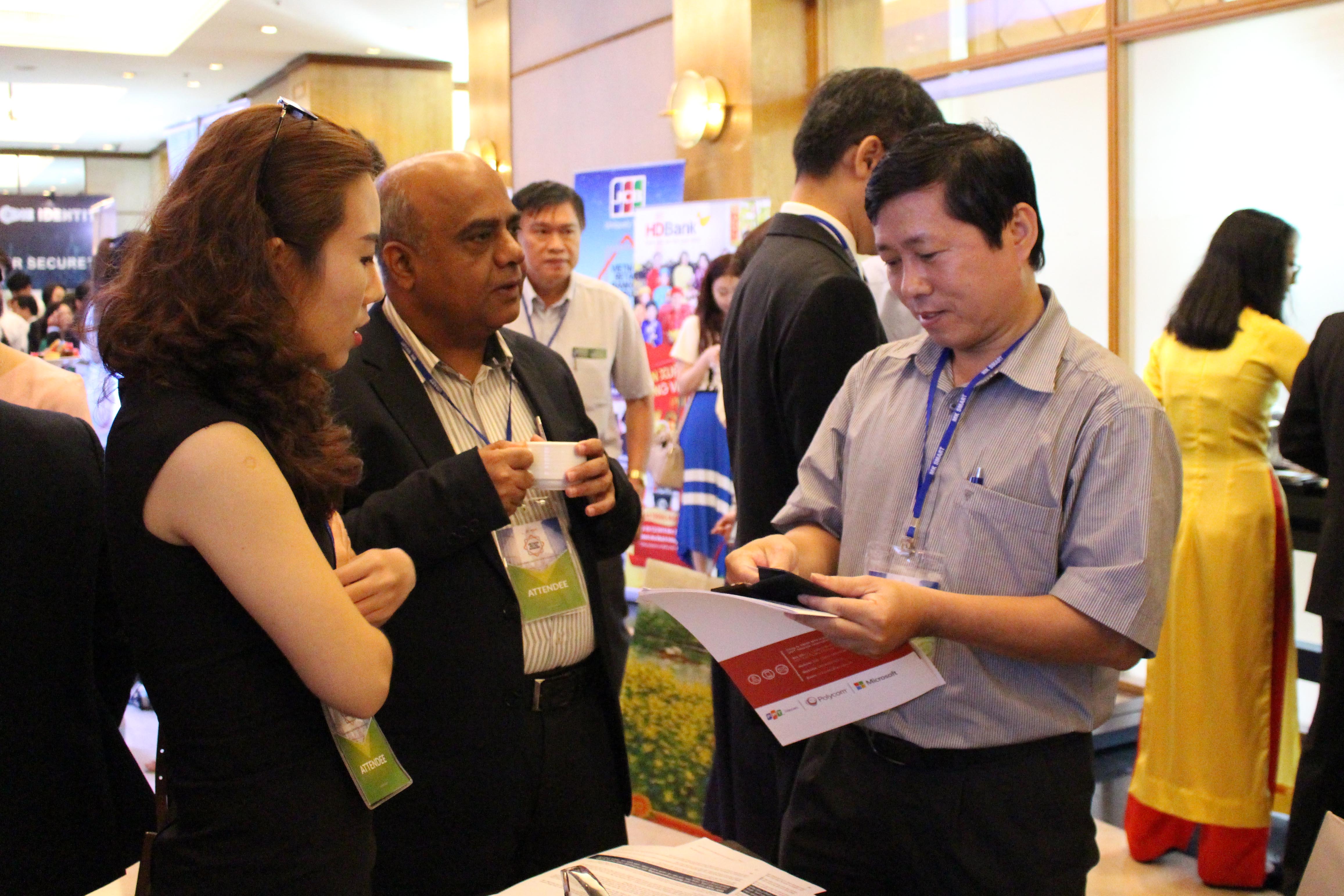 digi-texx sponsors and presents at the Vietnam Retail Banking Forum 2018