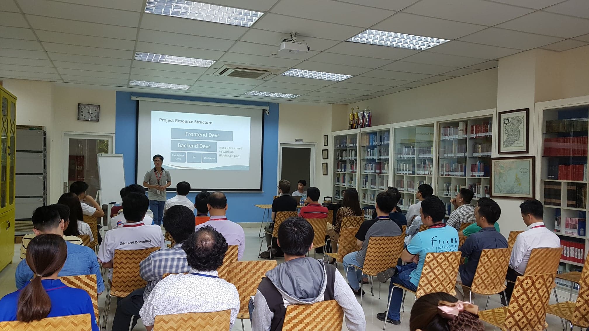 ong-ha-van-minh-giam-doc-TMA-Innovation-Center