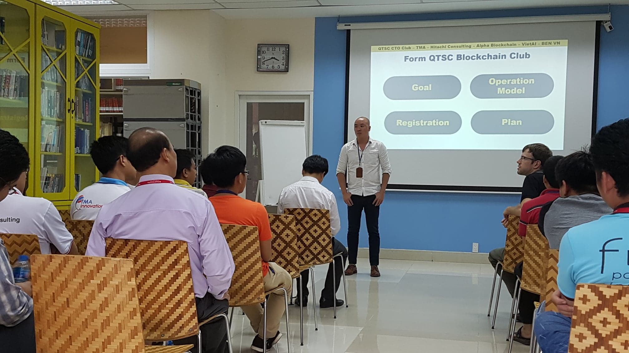 thao-luan-thanh-lap-QTSC-Blockchain-Club