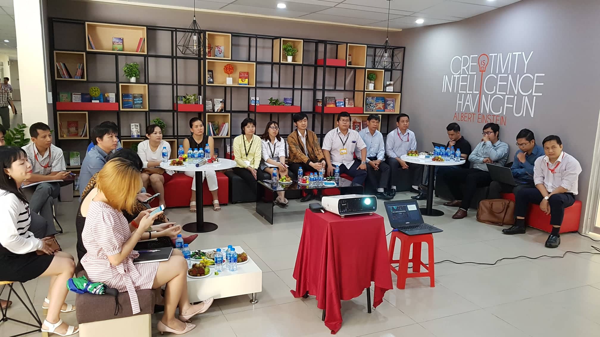 toan-canh-buoi-sinh-hoat-qtsc-ceo-club-12.2018
