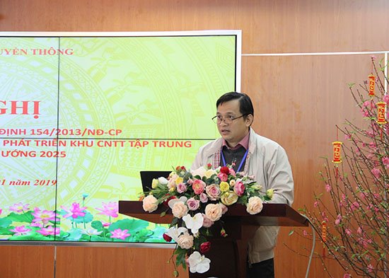 ong lam nguyen hai long giam doc cong vien phan mem quang trung