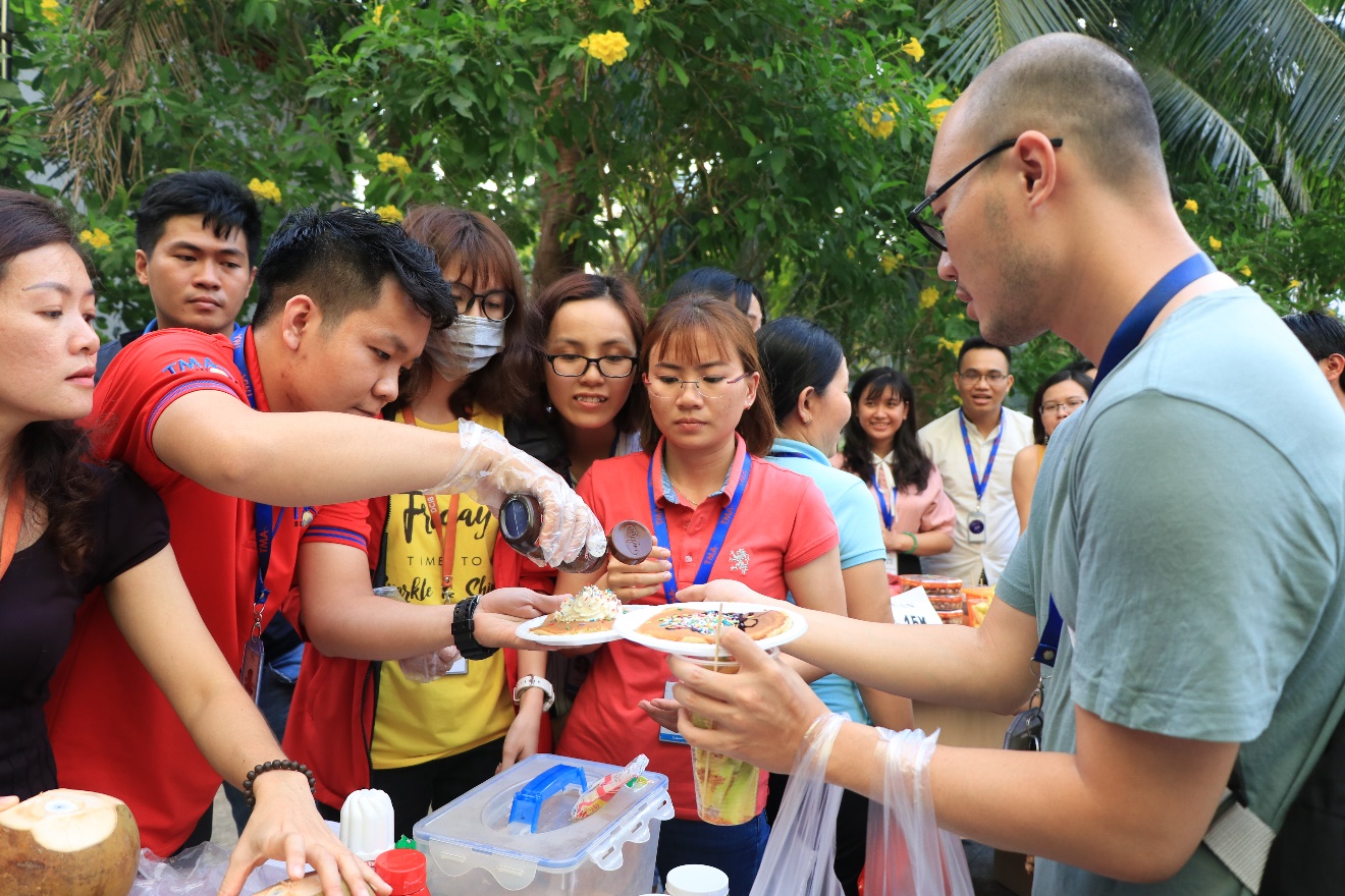 tma-hoi-cho-tu-thien-lan-toa-yeu-thuong