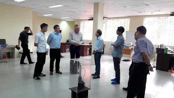 Visiting 5D Company and listening to introduction of water filter by plasma rays
