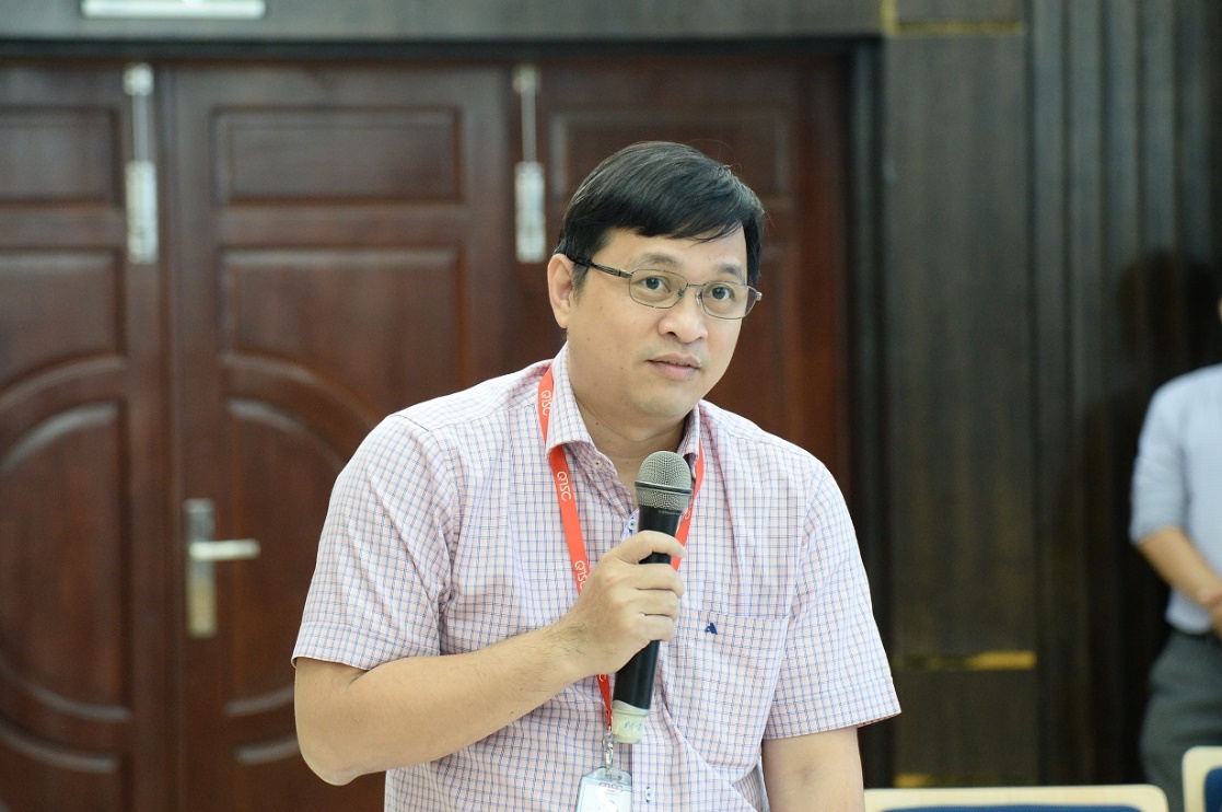 Mr. Lam Nguyen Hai Long – QTSC’s CEO introduced the Smart city model at the meeting
