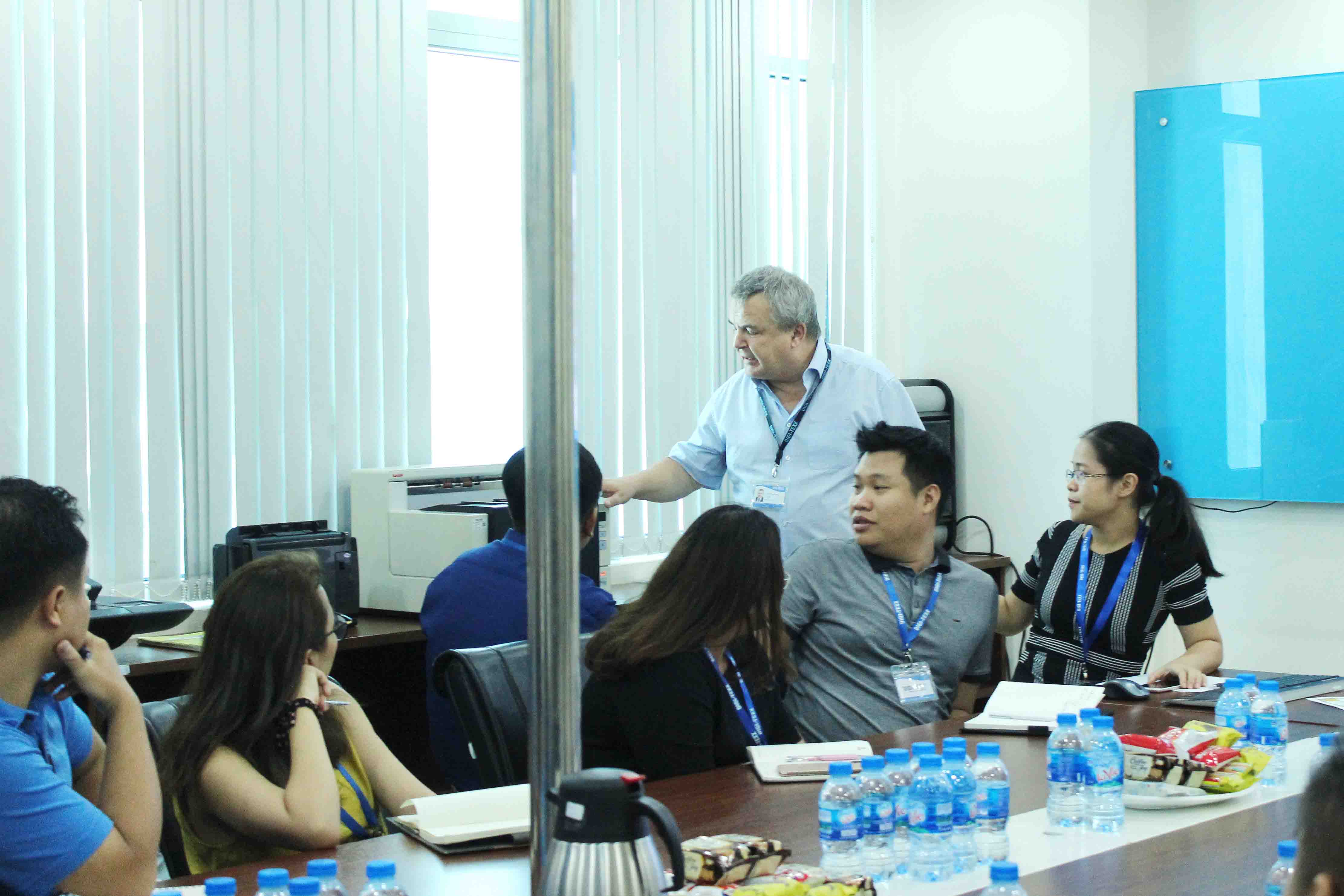 DIGI-TEXX: Workshop about Scanning Solution and Digitization