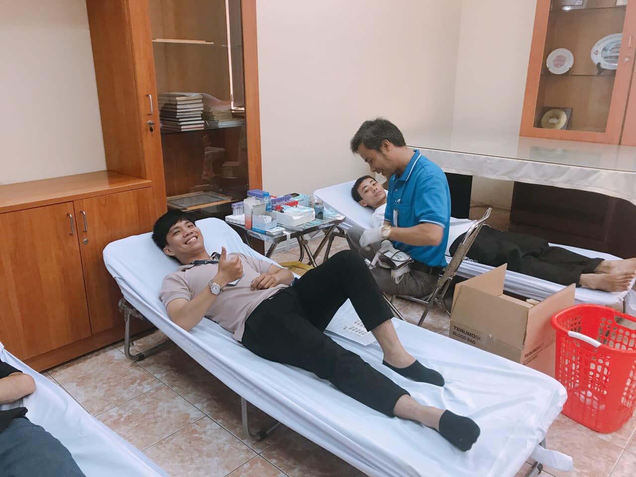 Donating blood at hall 3, QTSC