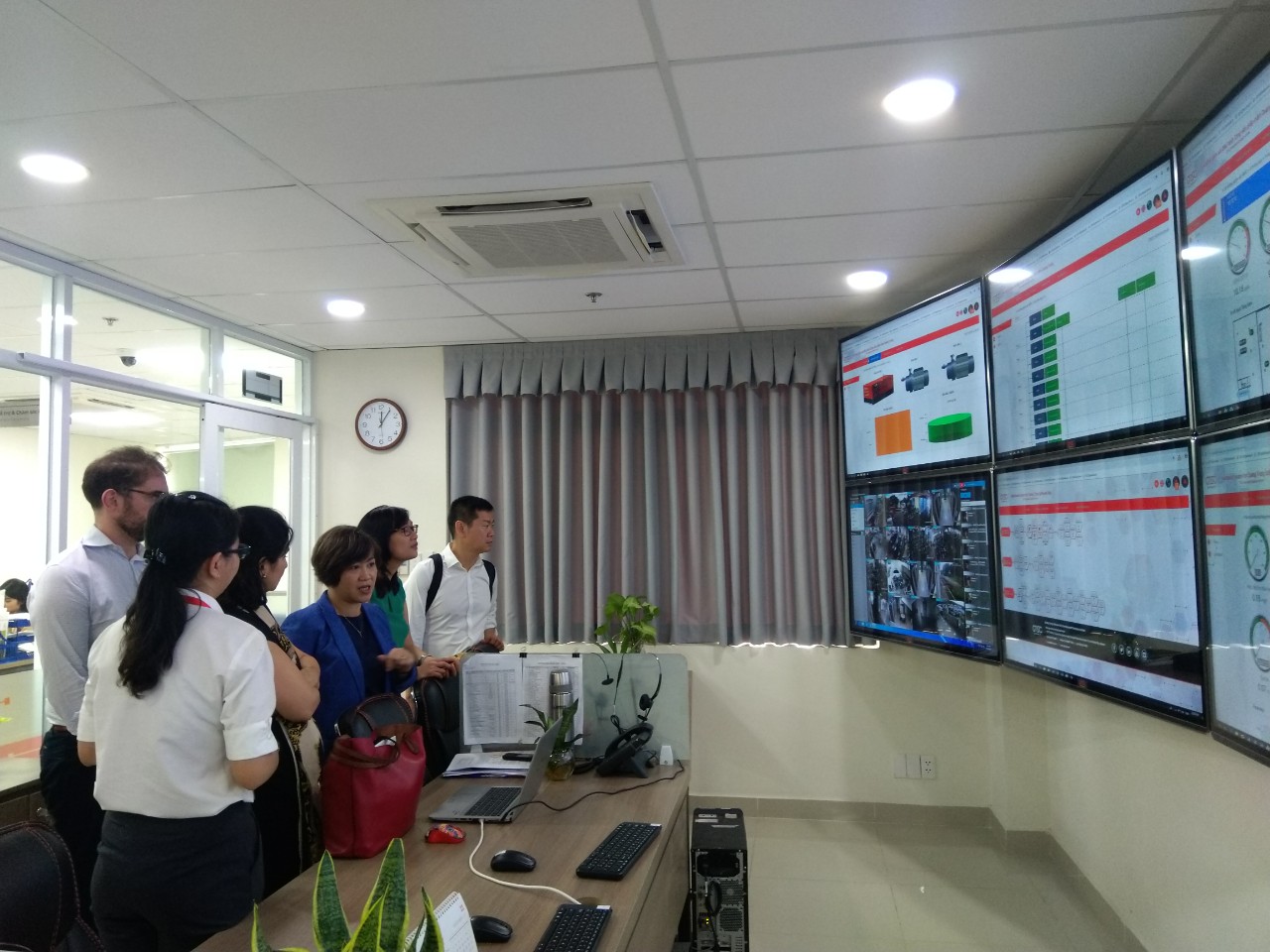 Visiting the Integrated Operation Center (QTSC IOC)