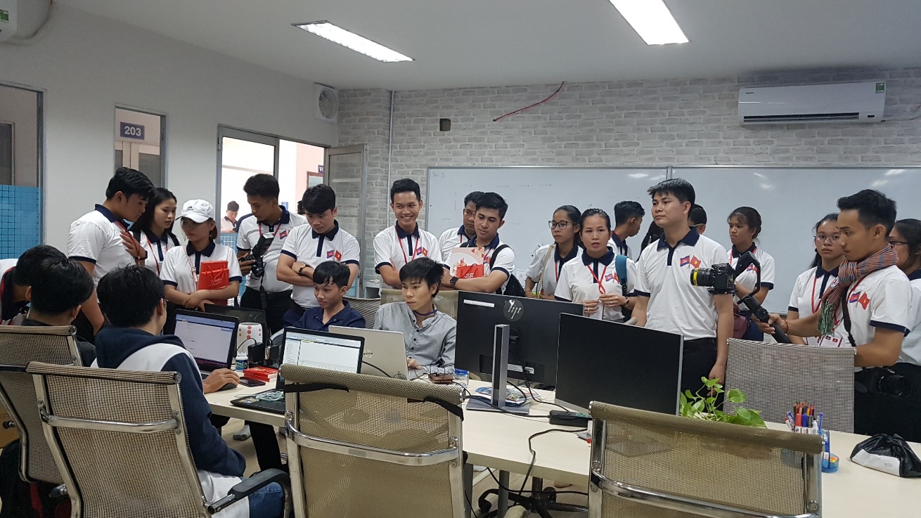 Tham quan Vườm ươm doanh nghiệp phần mềm Quang Trung (QTSC Incubator)