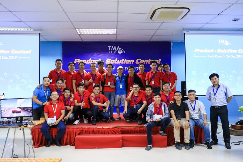 Các đội chiến thắng cuộc thi chụp hình lưu niệm