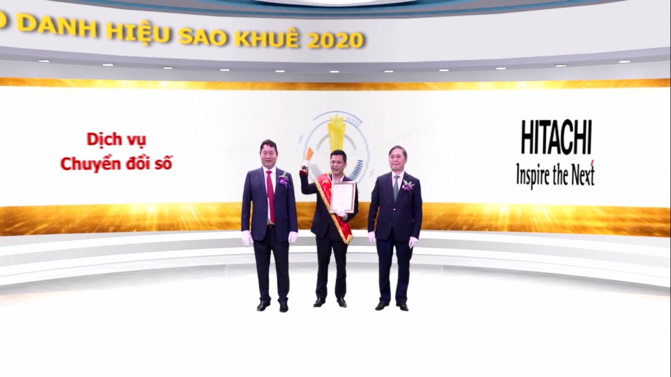 Hình 1: Đại diện HVN nhận giải thưởng Sao Khuê 2020 cho hạng mục Chuyển đổi số trên sân khấu ảo 3D