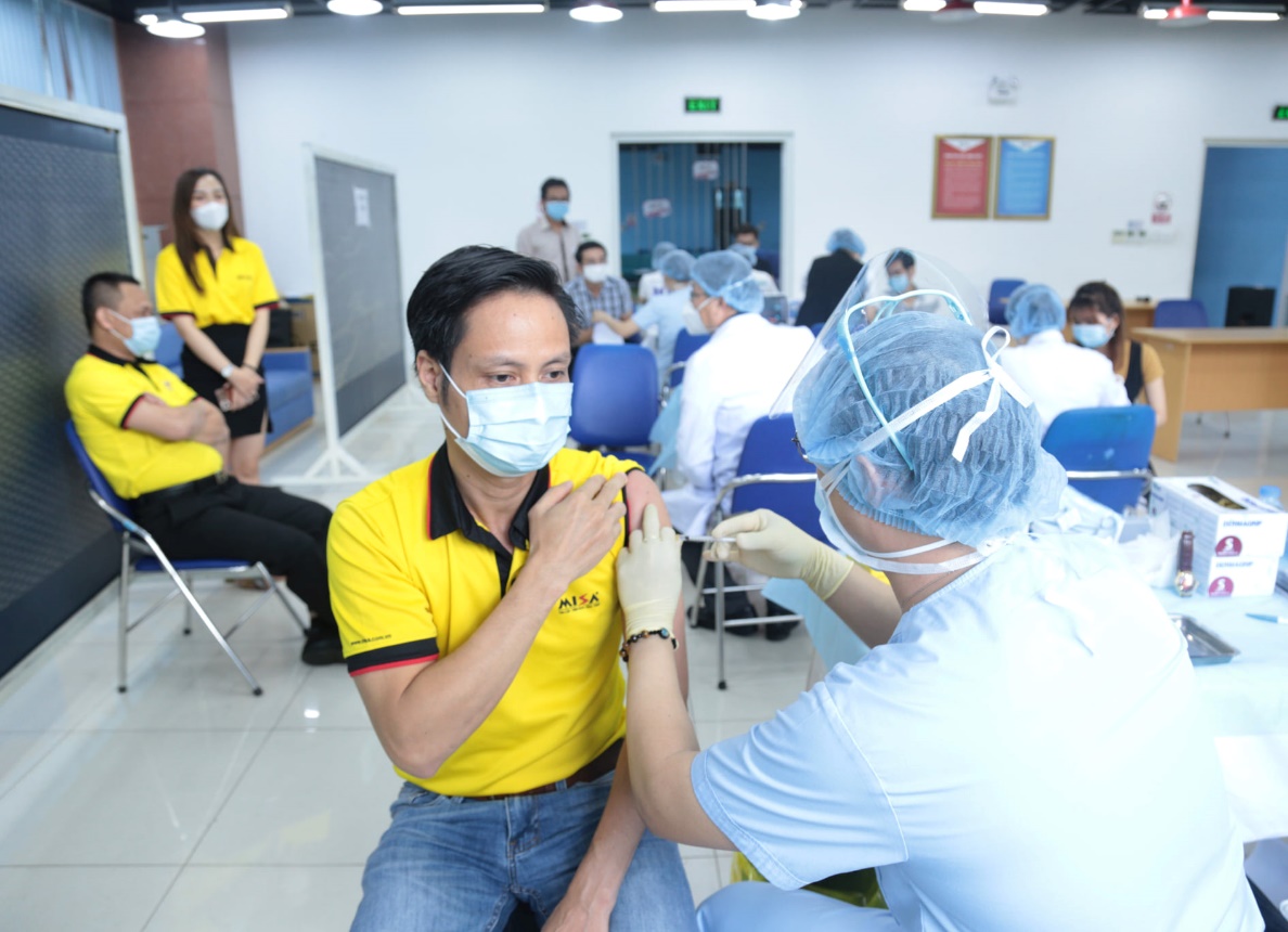 Cập nhật tình hình ngày tiêm vaccine phòng Covid-19 thứ 4 tại Công viên phần mềm Quang Trung