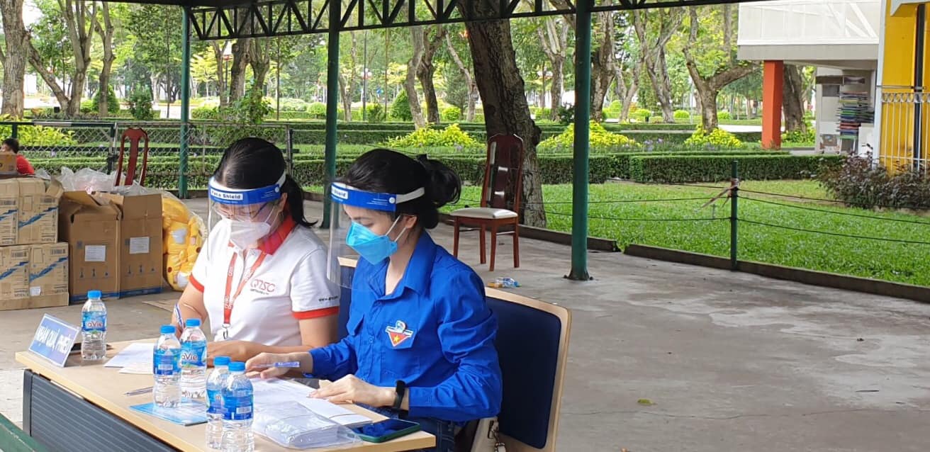 Hình 5: Khu vực nhận quà sau khi hoàn thành việc hiến máu