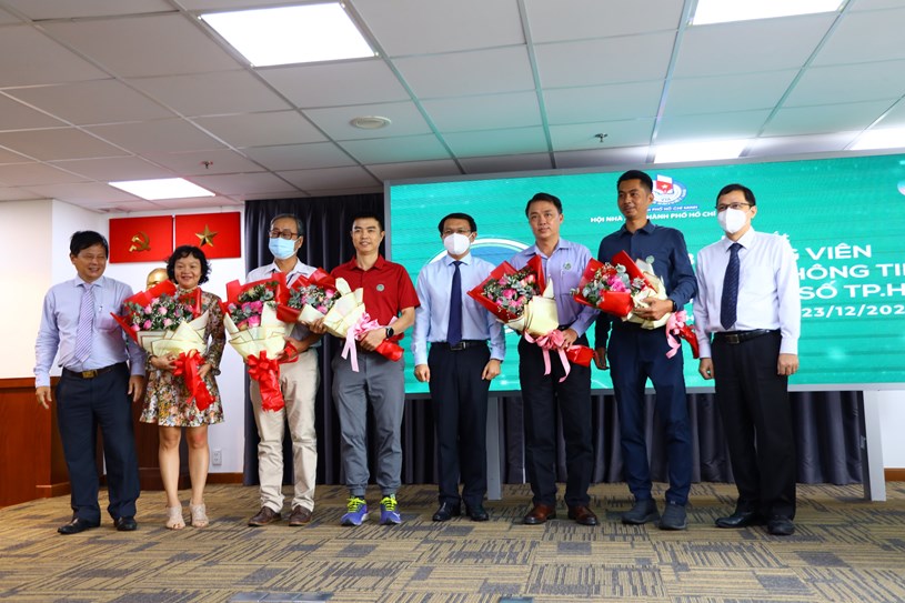 Ban chủ nhiệm Câu lạc bộ Phóng viên CNTT và Chuyển đổi số TPHCM