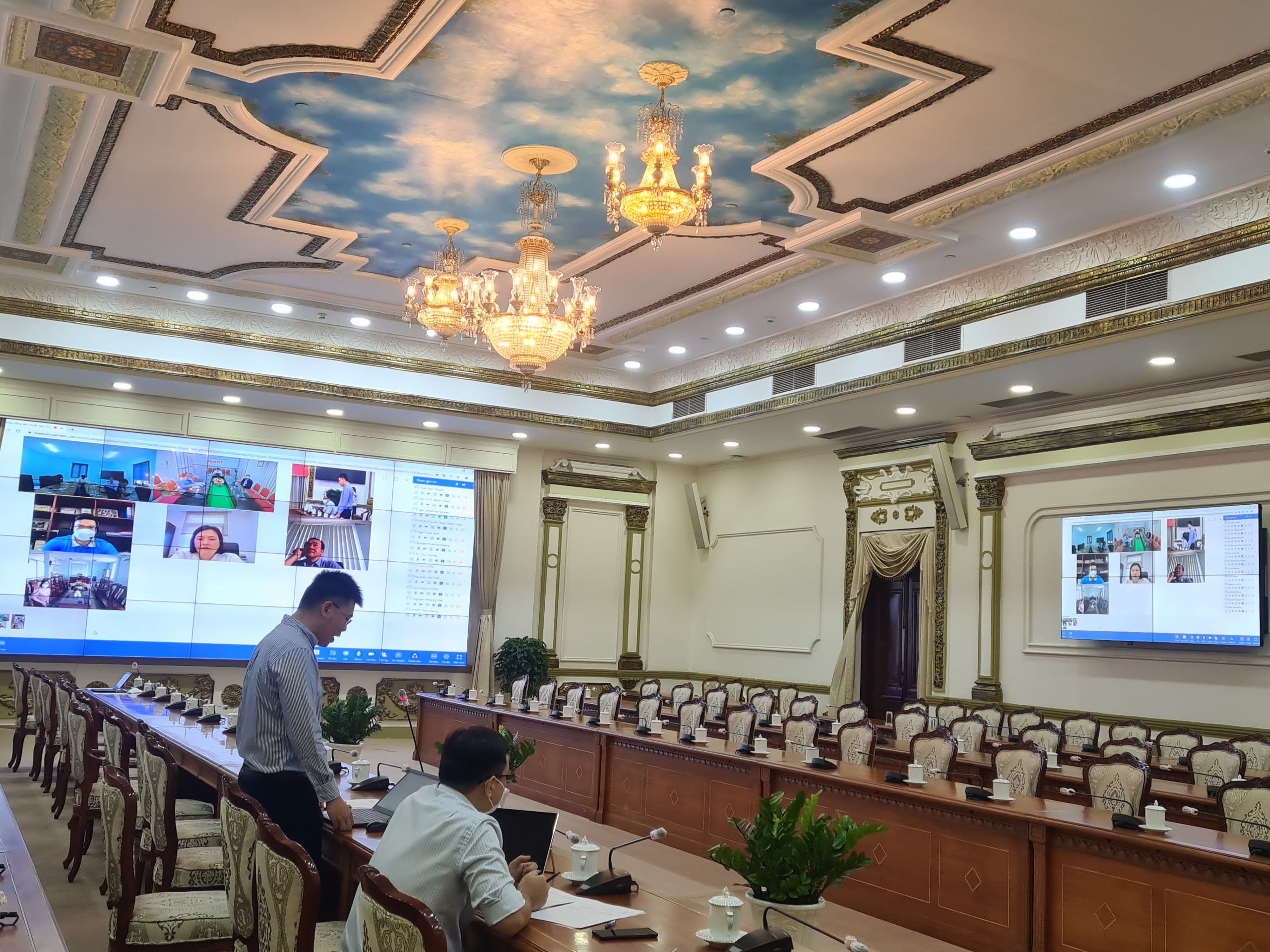 Cuộc họp tại đầu cầu TP.HCM