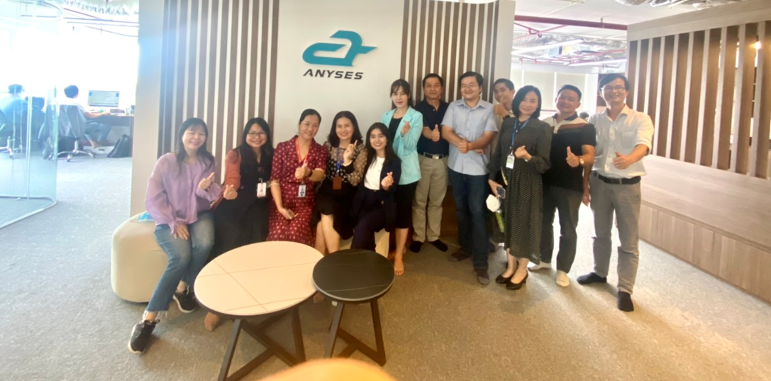 Visiting offices of Anyses, Glenda Studio and VMT Solutions