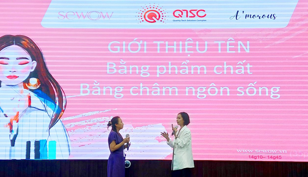 Thực hành cách gây ấn tượng qua việc giới thiệu tên