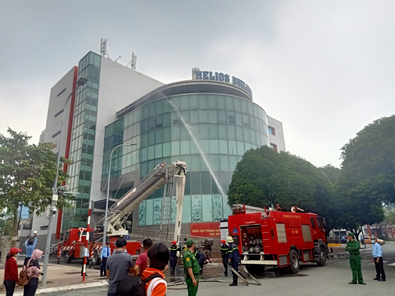Diễn tập tại tòa nhà Helios