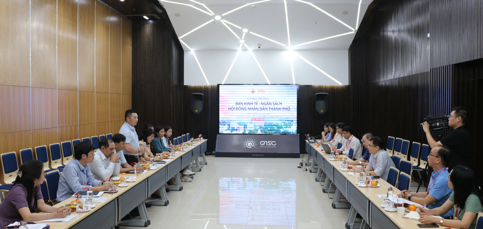 Hình ảnh tổng quan buổi làm việc