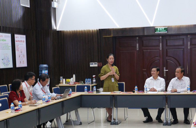 Ms. Pham Thi Kim Phuong, Deputy CEO of QTSC introduced the agenda to the delegation