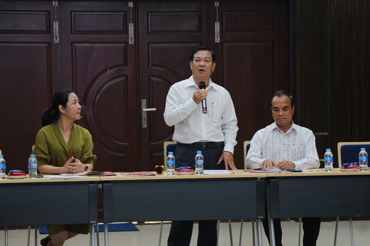 Mr. Dao Xuan Duc, President of HBA had the statement of the reason for the meeting