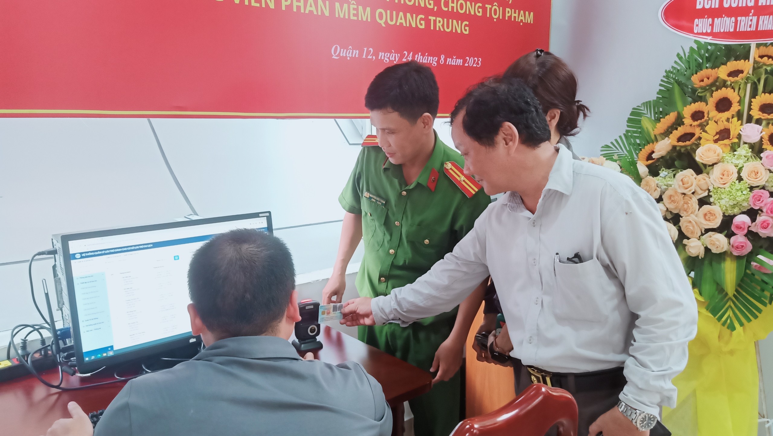 Một số hình ảnh buổi lễ khai trương phần mềm khai báo lưu trú trực tuyến ASM