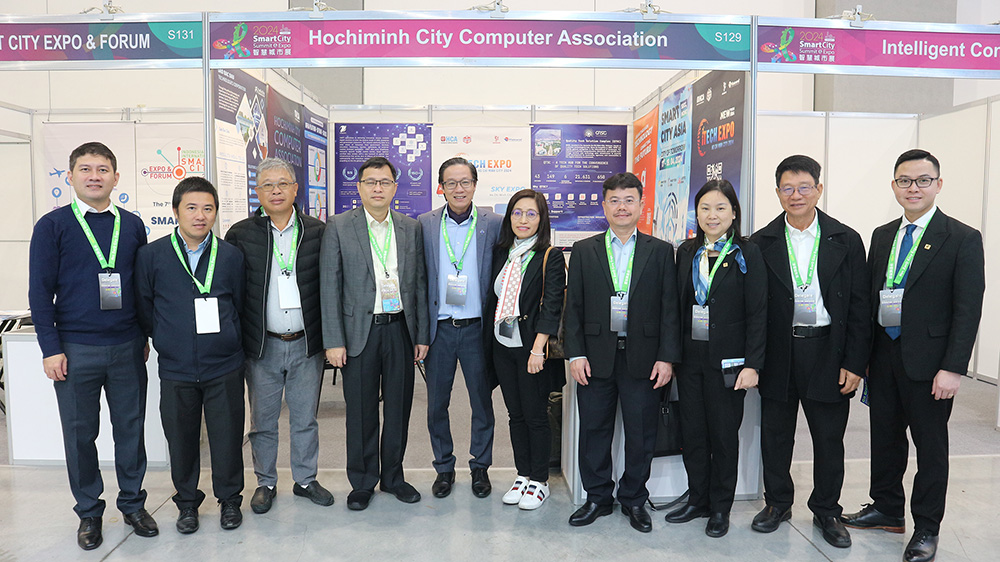 QTSC tham gia cùng Đoàn xúc tiến thương mại của Hội Tin học TP.HCM tham dự Triển lãm Smart City Summit & Expo 2024