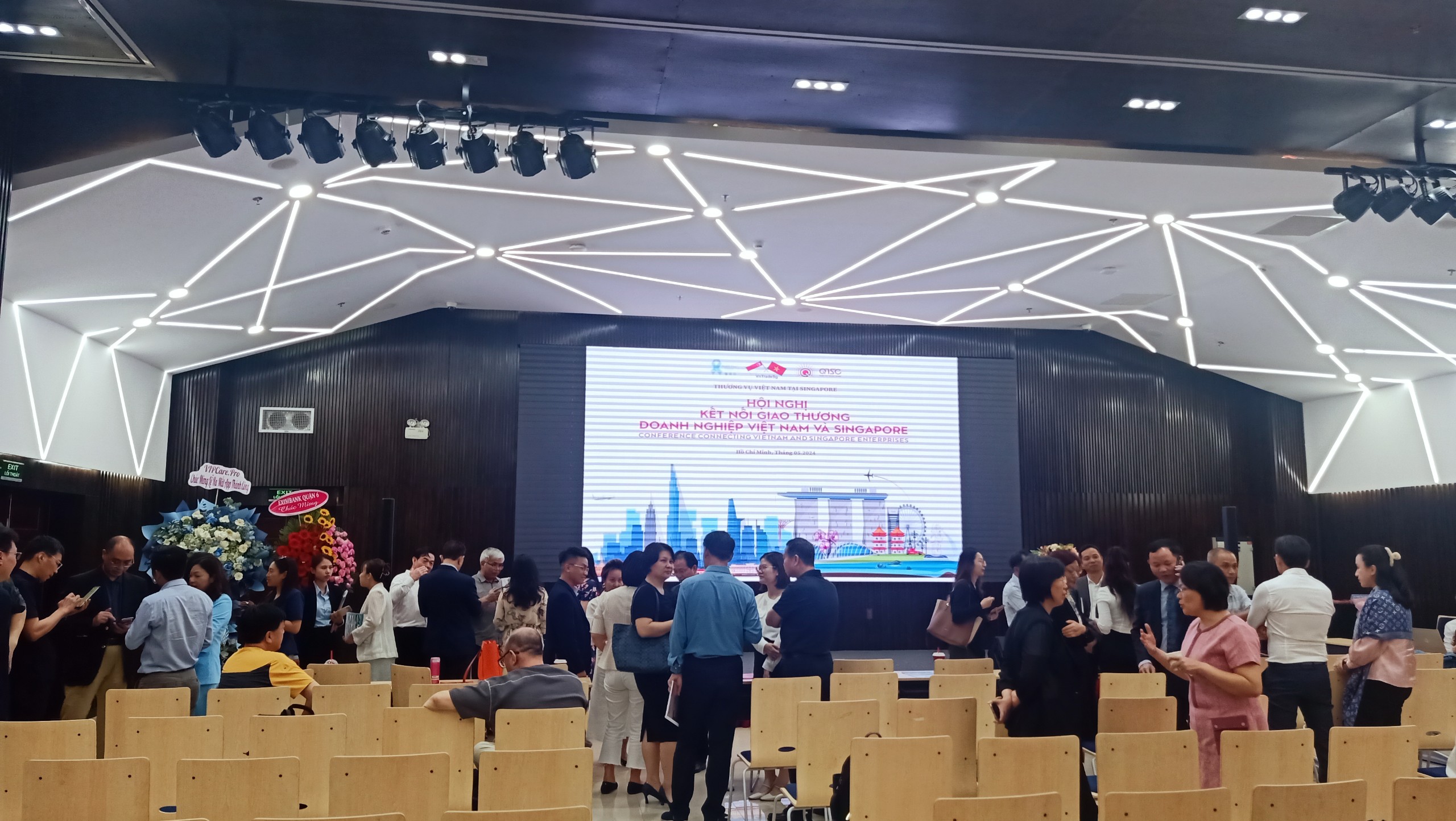 Phiên trao đổi, kết nối giữa các doanh nghiệp Việt Nam - Trung Quốc - Singapore