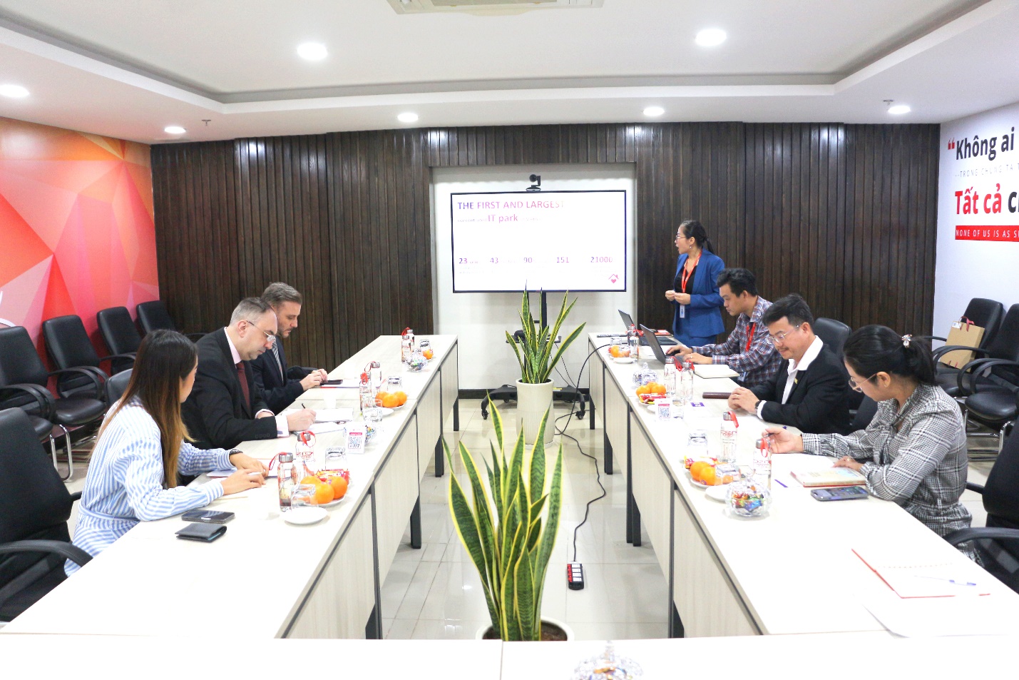 The delegation was introduced to an overview of QTSC