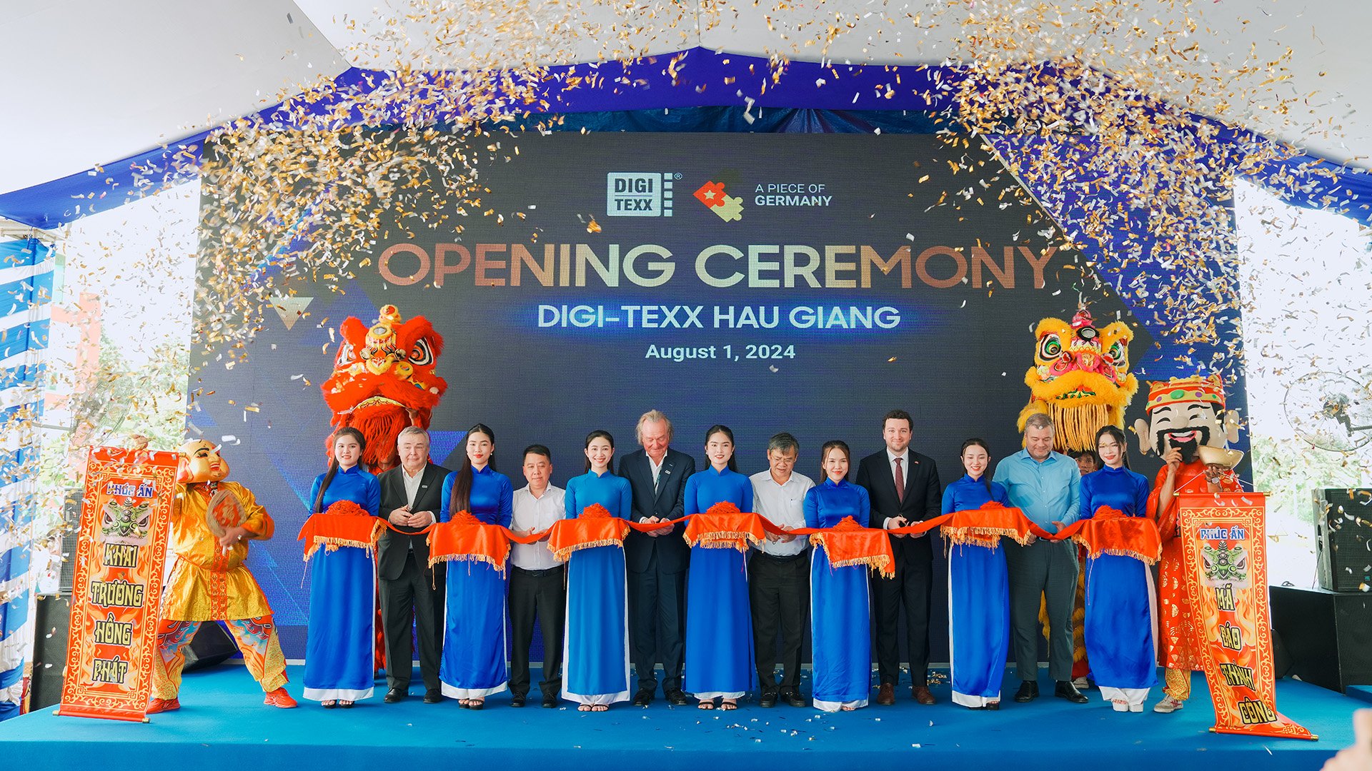DIGI-TEXX VIETNAM representatives and esteemed guests at the ribbon-cutting ceremony