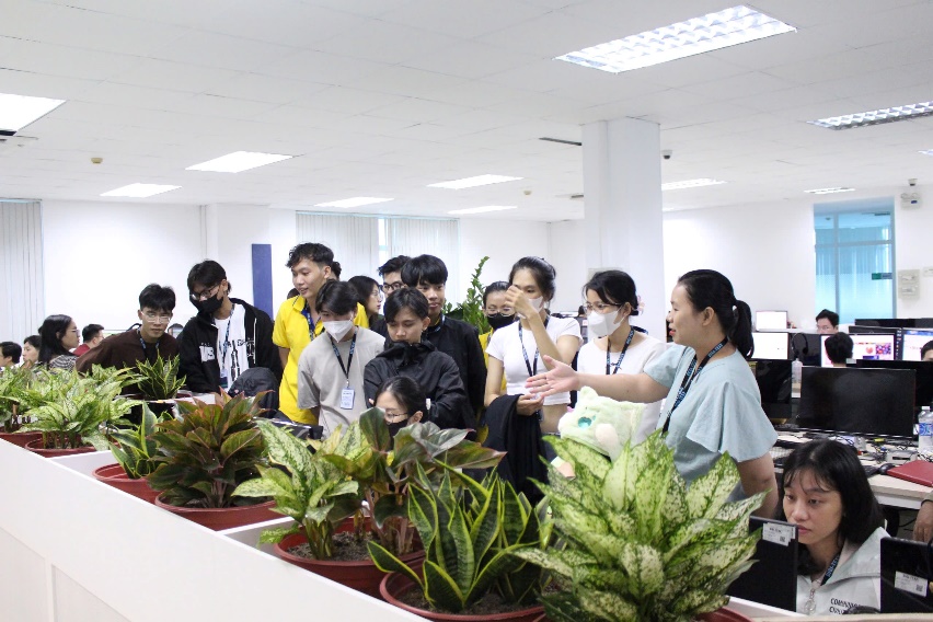 Can Tho University Software Center to visit QTSC