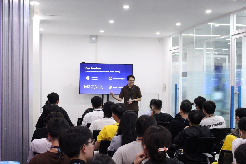 Can Tho University Software Center to visit QTSC