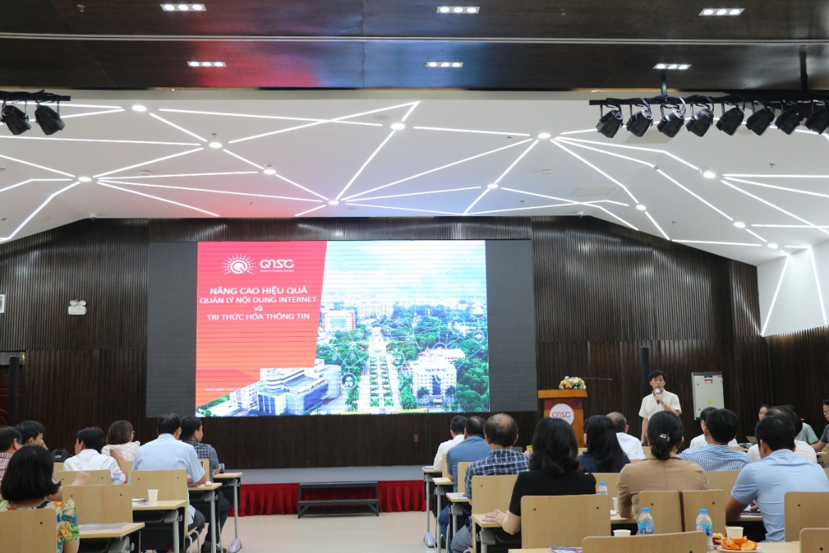 A presentation on the social media listening model, which enhances the effectiveness and efficiency of online content management