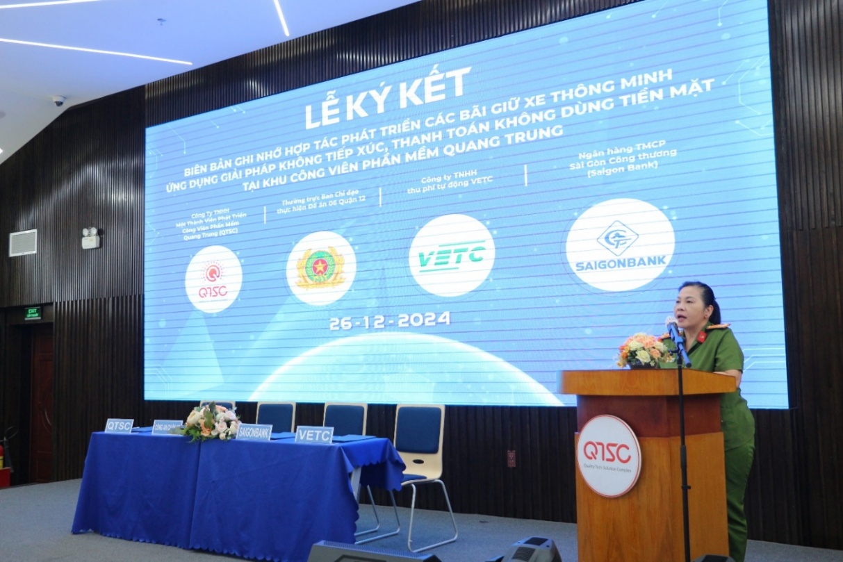 Lieutenant Colonel Tran Ngoc Nhut – representing the Standing Steering Committee of Project 06 in District 12, shared remarks during the event