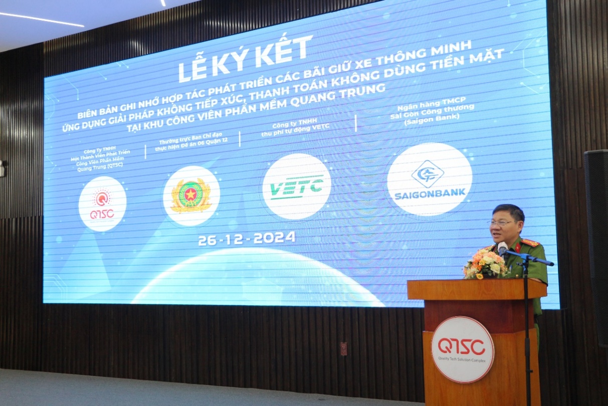Lieutenant Colonel Bui Quang Tai, Deputy Head of PC06, Ho Chi Minh City Police Department, shared a speech during the event