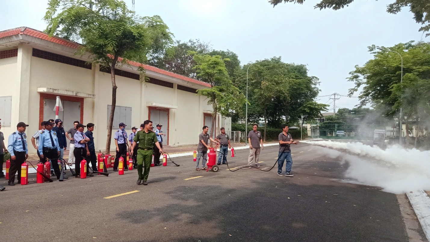 On-site personnel practiced using CO₂ and dry powder extinguishers